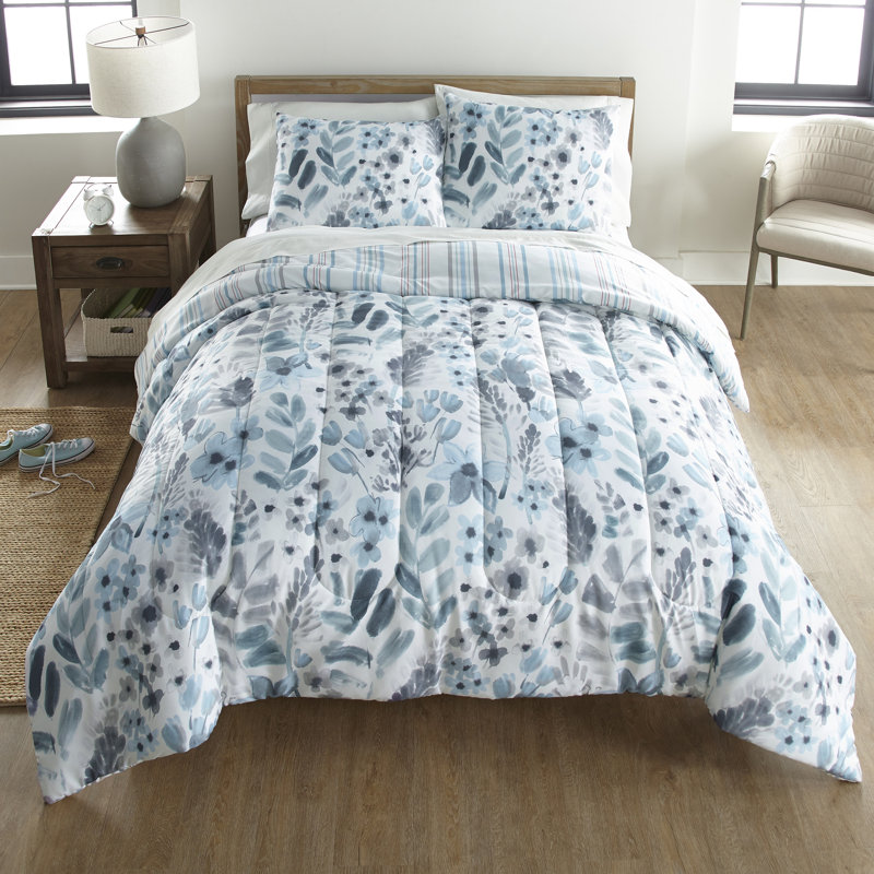 Your Lifestyle by Donna Sharp Cordoba 3PC Floral Queen Comforter Set, Queen Quilt + 2 Standard Pillowcases