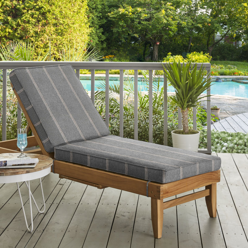 Coussin de chaise longue d'extérieur à rayures Sunbrella, L 21 po x P 78 po, Tanné