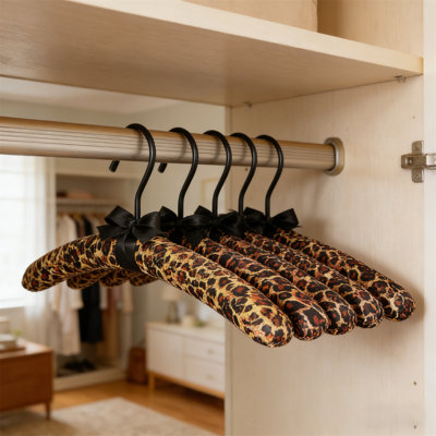 Coat Hanger, Lady's Coat Hanger, 17 Inch Satin Coat Hanger, Thick Foam Filling, No Shoulder Bulge Design, Suitable For Sweaters, Coats, Shirts, Dresses