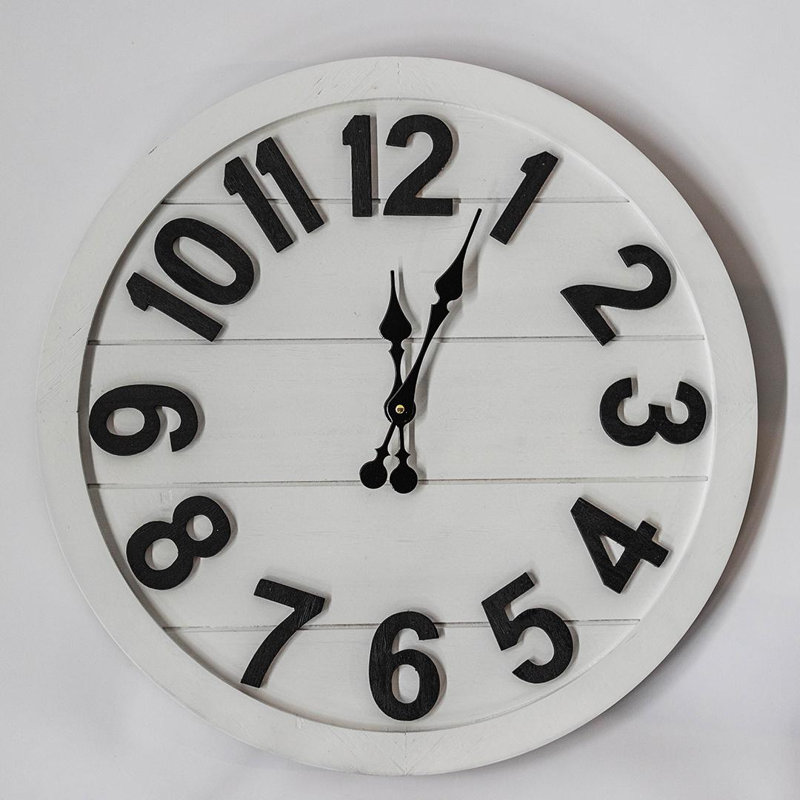 Horloge murale style planche avec chiffres romains, Blanc/Noir