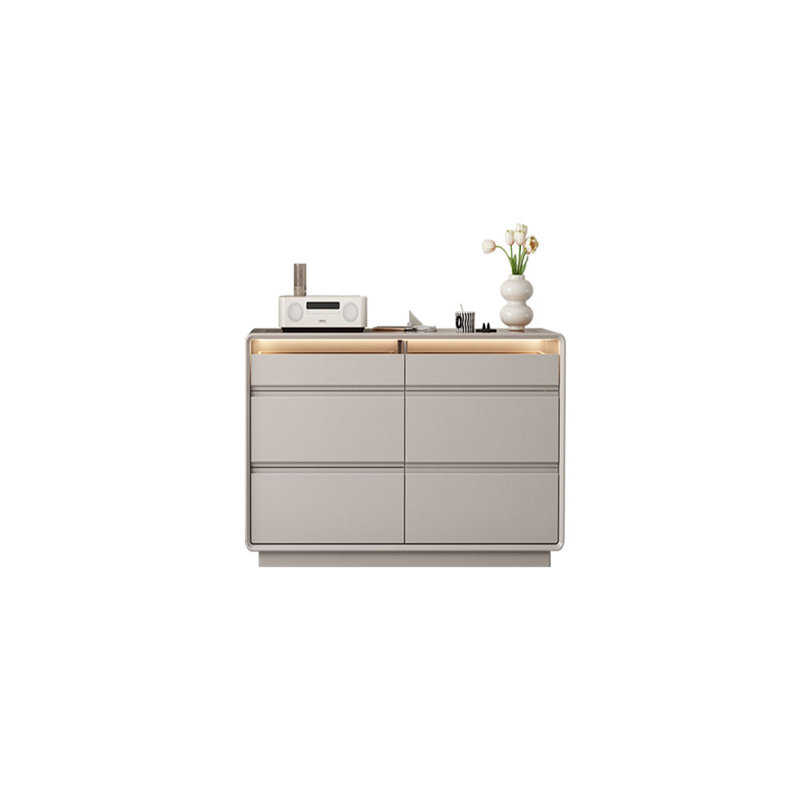 Louls, Beige