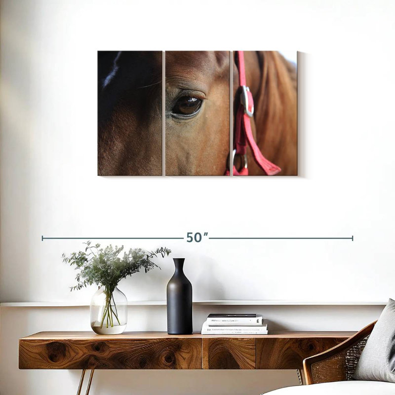 Brown Horse Eye, 20" H x 33" W