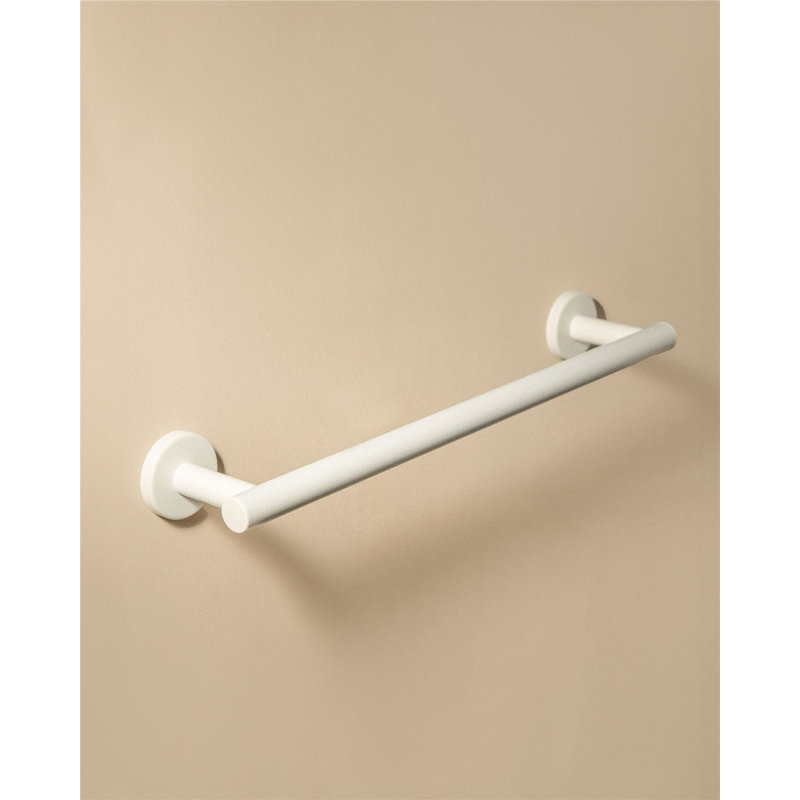 Perrusquia Towel Stand