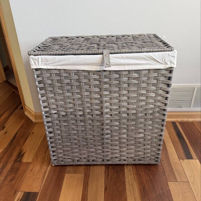 Wicker Laundry Hamper with Lid, 90L/110L Storage Capacity Wicker Clothes Basket with Handle and Removeable Liner - Brown, 24" H x 22.2" W x 13.3" D