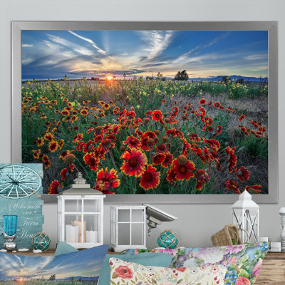 Fleurs jaune vif au coucher du soleil - œuvre d'art traditionnelle sur toile