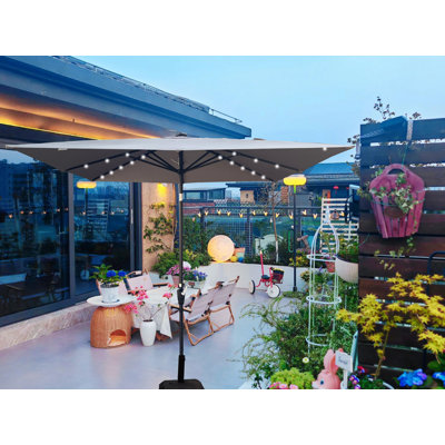 Parasol carré solaire à DEL 2,5 x 2,5 M avec manivelle et base croisée, imperméable et résistant aux rayons UV pour abat-jour de jardin et de piscine