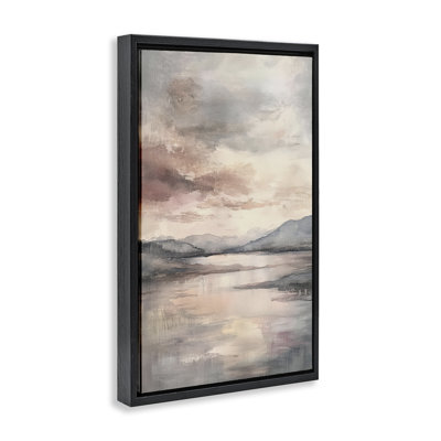 Cadre flottant de paysage de lac couvert de nuages, design par Petal Prints Design