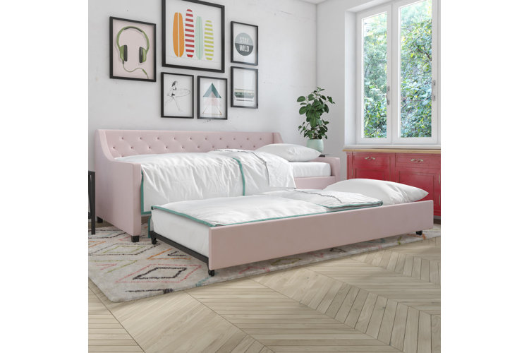 Top Pink Daybeds
