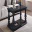 Table basse de style rustique vieilli, fabriquée avec un plateau en planches lourdes et des pieds balustres carrés, un salon rustique de 47,24 po de long 
Table avec tablette de rangement