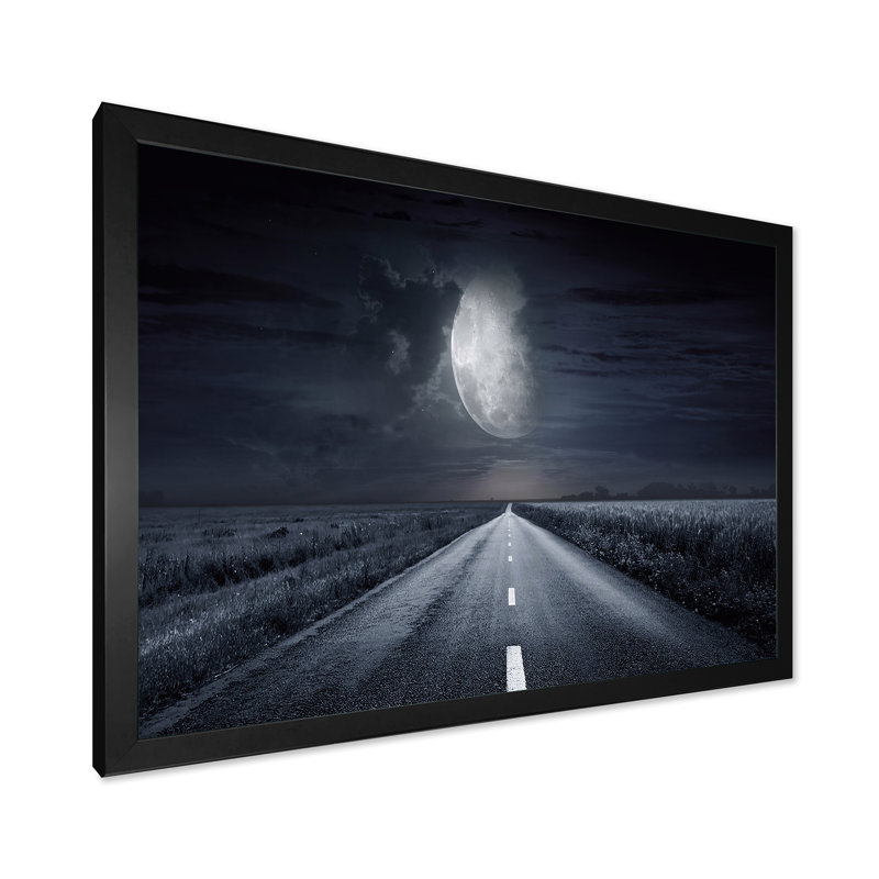 Asphalt Road Under Cloudy Full Moon III - photographie sur toile, Cadre photo noir, H 30 po x l 40 po x 1,5 po