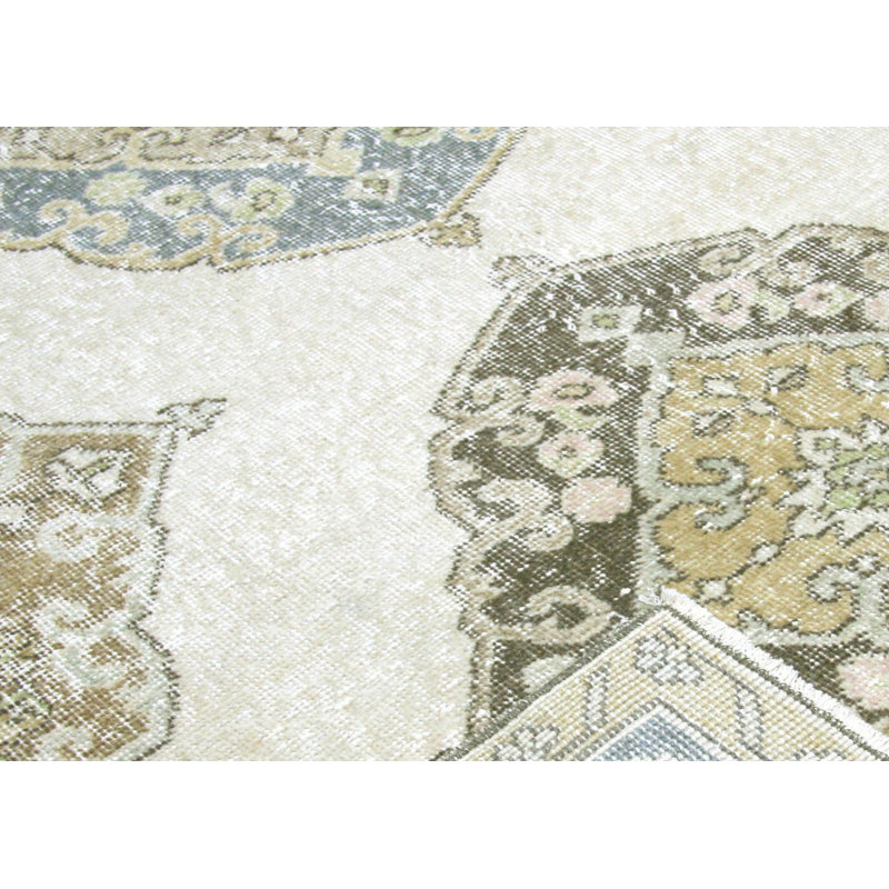 Tapis de couloir unique en laine noué à la main de style années 1960 de 4 pi 9 po x 12 pi 7 po en beige / gris clair