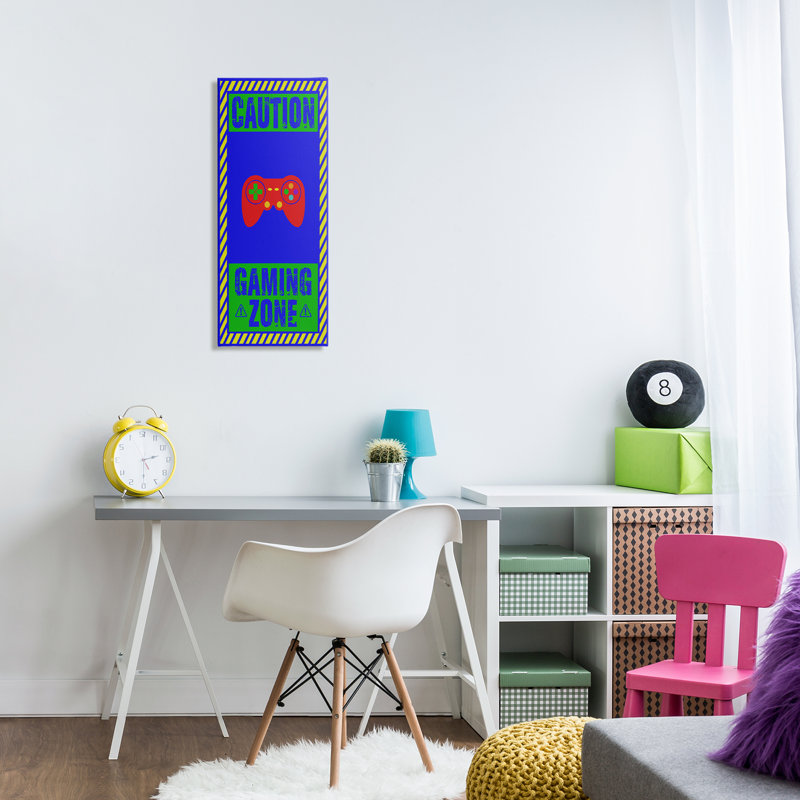 «Vibrant Attention Gaming Zone», conception par Marcus Prime, H 30 po x l 13 po