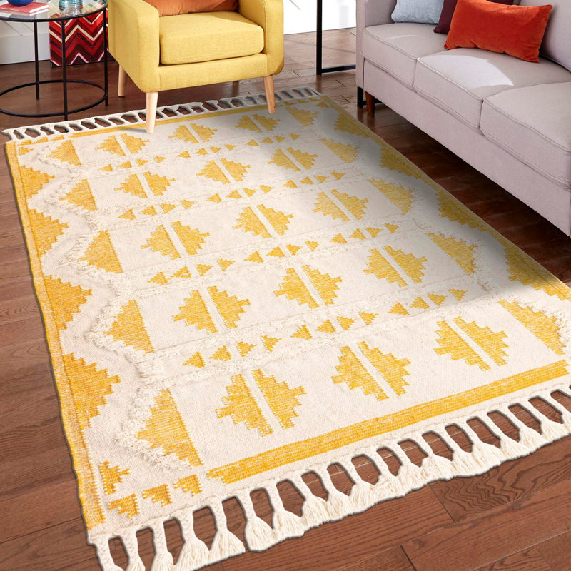 Tapis en laine tissé à plat à la main à motif géométrique blanc / jaune Faver, Rectangle 4 pi 1 po x 6 pi 1 po