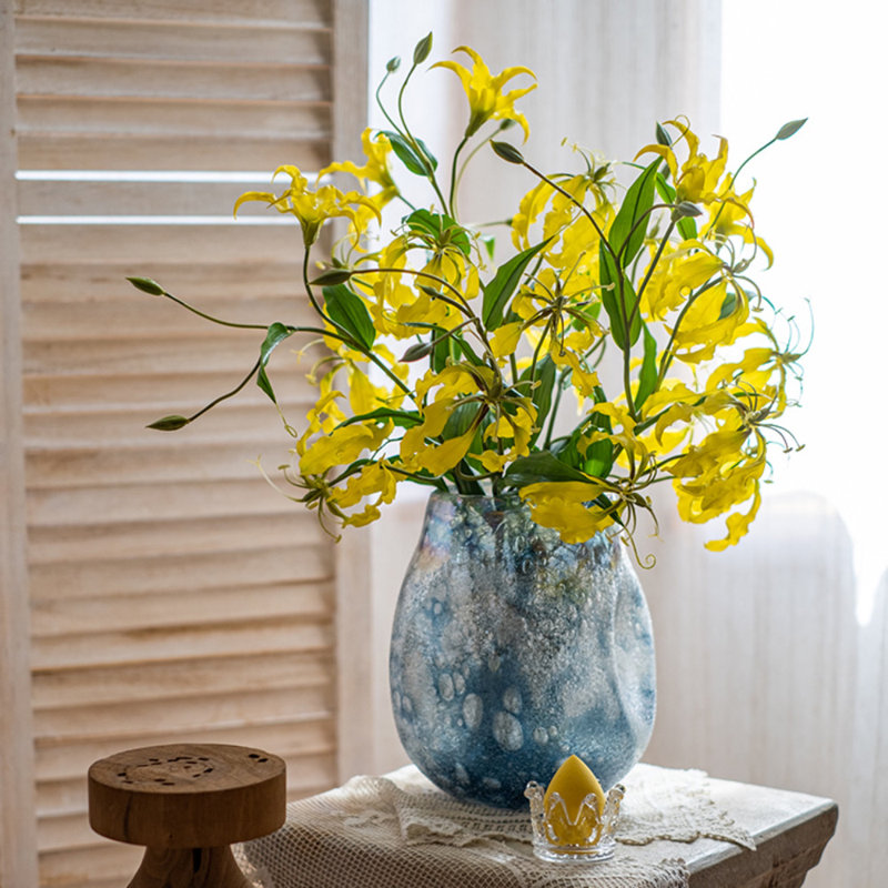 Silk Flower Flame Lily Tige de 29 po de hauteur, Jaune