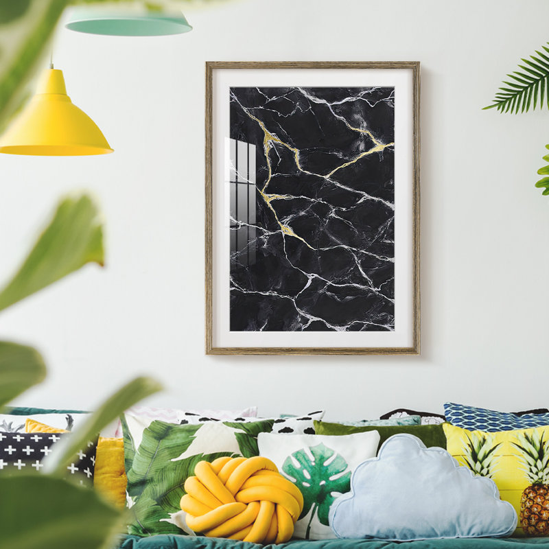 Marbre noir I, reproduction encadrée, Papier avec cadre noyer, Blanc