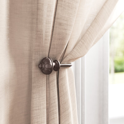 Kravitz Remi Metal Curtain Holdback
