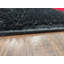 Tapis à poils longs rouge et noir-249637586