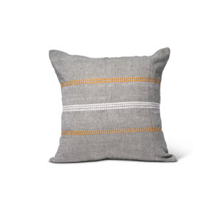 Housse de coussin en coton brodé Zoya