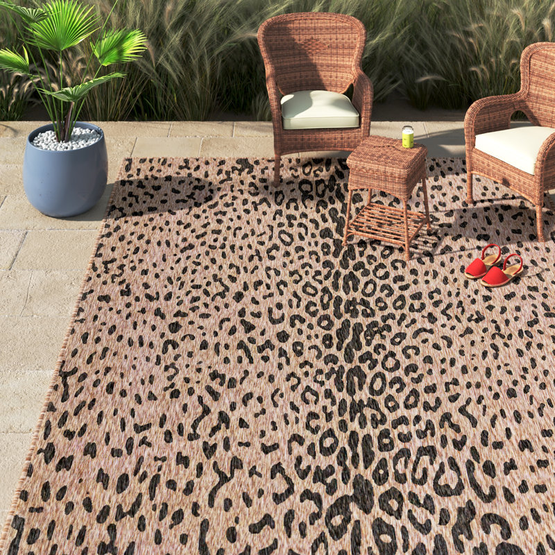 Ivery Indoor/Outdoor Area Rug, Rectangle 7'10" x 11'