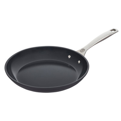 Le Creuset Essential Non-Stick Shallow Frying Pan