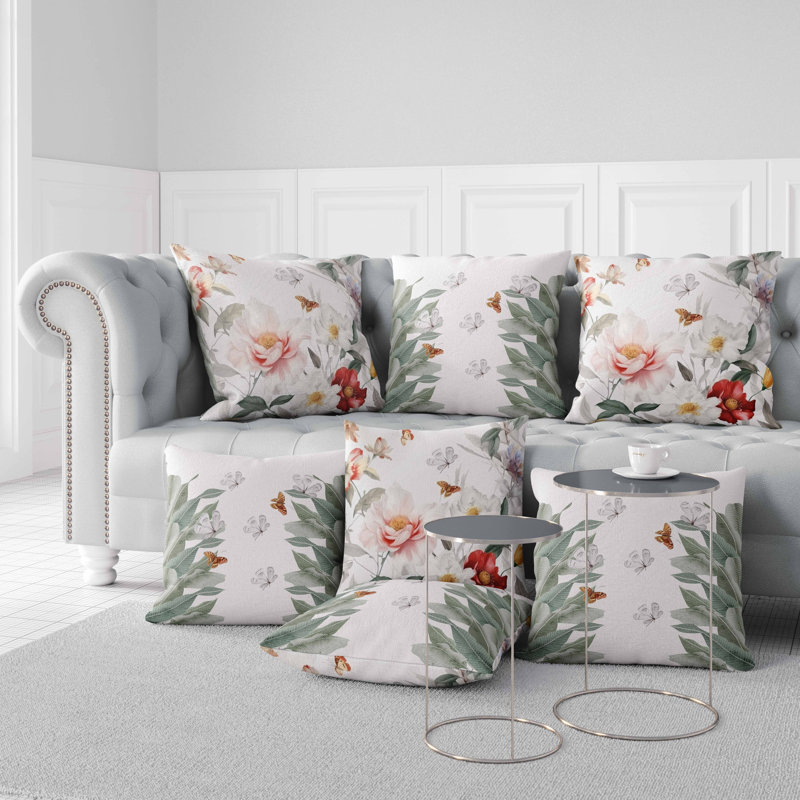 Coussin décoratif réversible Leafy Lepidoptera Medley, H 18 po x l 18 po, Blanc / Vert / Rouge