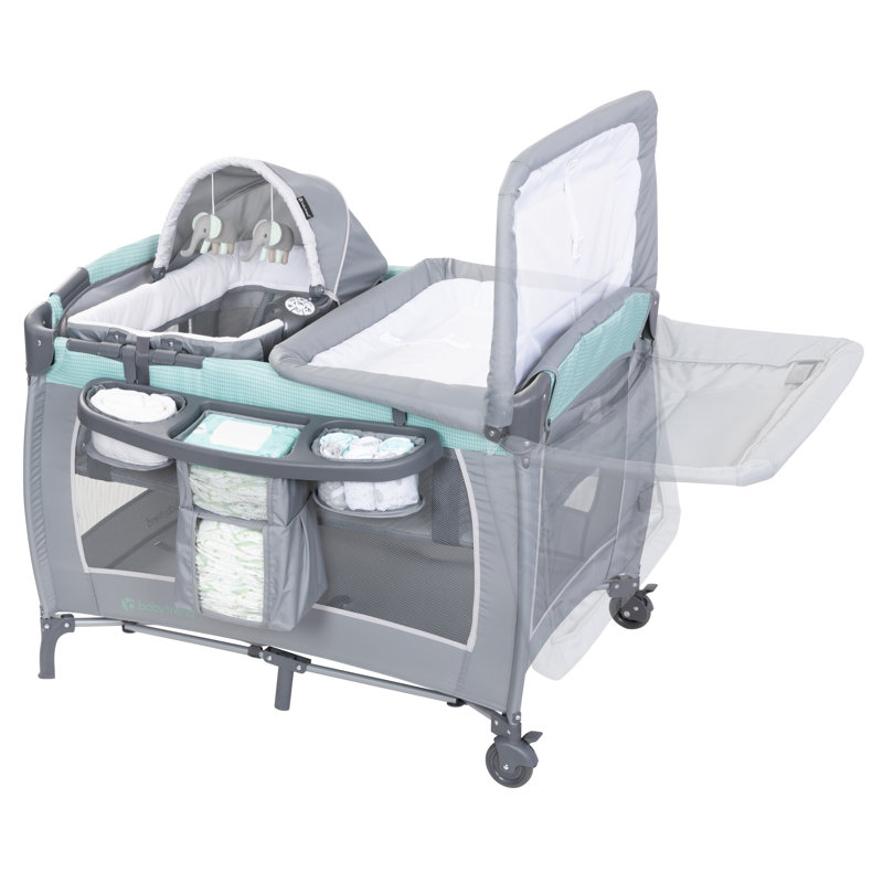 Foldable Bassinet , Mattress Pad Included