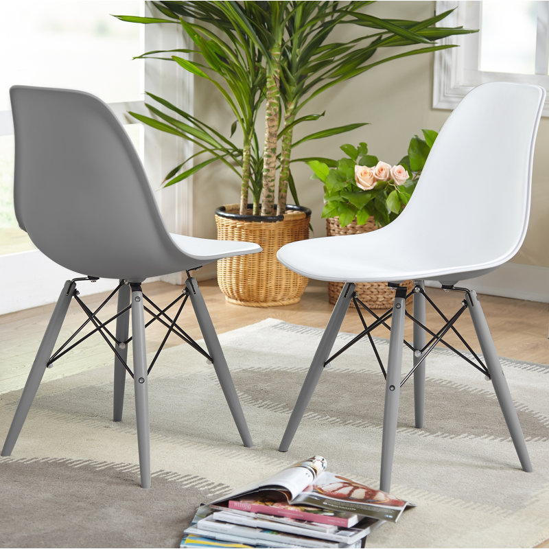 Chaise de salle à manger Dubuque avec base Eiffel en métal et pieds en bois de hêtre, Blanc / Gris, 2
