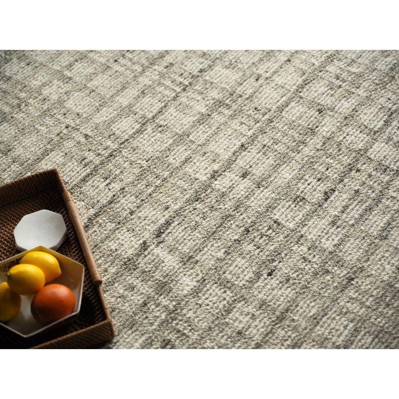Desi hand-knotted Wool Light Silver Area Rug, Light Silver, Rectangle 6' x 9'