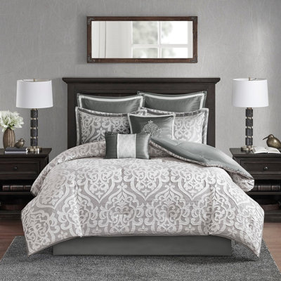 Comforter. Magnificent Medallion . Filled. Consists Of 1 Comforter, 2 Euro Shams, Decorative Pillows, Bed Skirt. Machine Washable 8 Piece. Enchanting