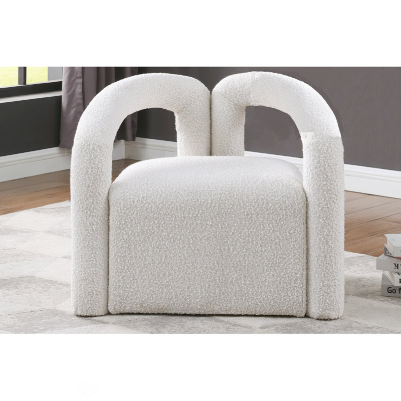 Fauteuil demi-tonneau Kierson, Crème Boucle