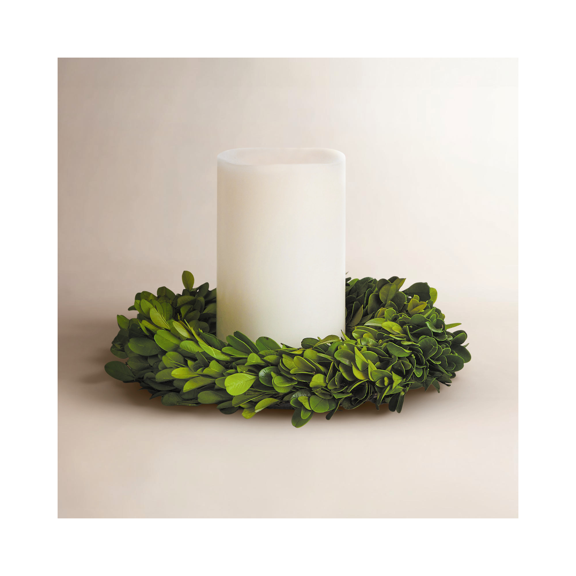 Alby Boxwood Candle Wreath
