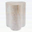 Table d'appoint d'extérieur / d'intérieur organique de style travertin MGO, 18,11 po