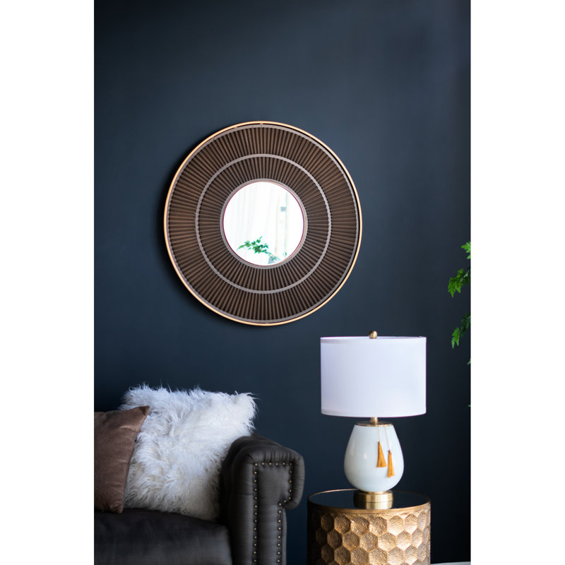 Miroir rond en bois avec cadre en fer doré, 31,5 x 1,2 x 31,5 po, rehausse l'attrait de la décoration intérieure, réflexion claire pour la salle de bain et le vestibule 31,5 x 1,2 x 31,5 po ornement, couleur neutre, ajoute de la beauté au décor