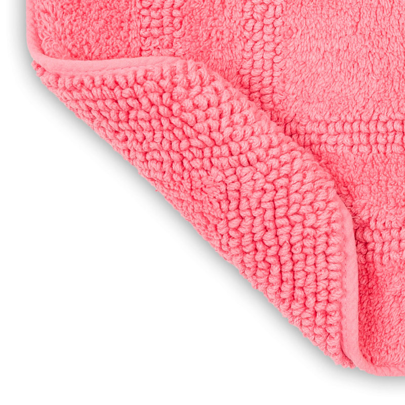 Kail Plush Stain/Fade Resistant Machine Washable Bath Mat, 21" W x 34" L, Glacier