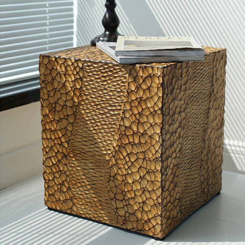 Table de bout en bois manufacturé moderne, Burlywood