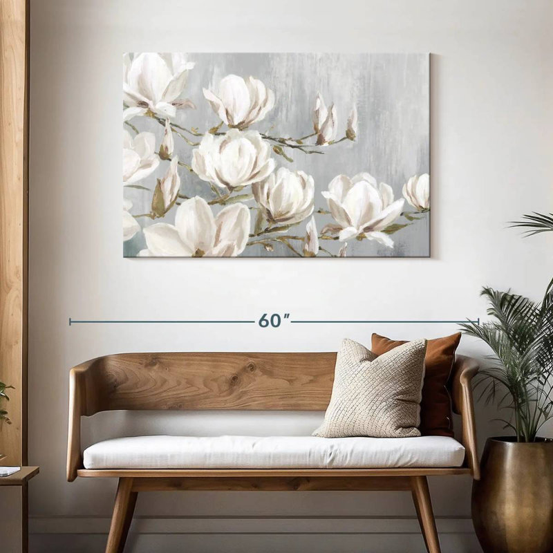 Magnolia Harnek en fleurs, H 30 po x l 45 po