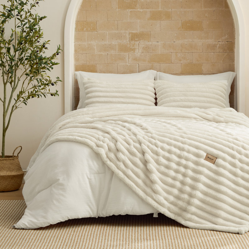 Bedsure Queen 2-in-1 Comforter Set with Detachable Fluffy Blanket – White SnapTech Design Bed-in-a-bag, All-Season Bedding Set(Set of 6)