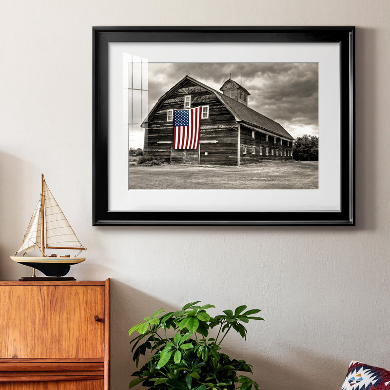 Modern Barn III - impression encadrée, Cadre noir, H 18,5 po x l 24,5 po x P 1,5 po