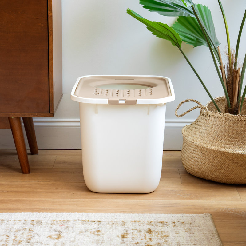IRIS Plastic Enclosed Litter Box