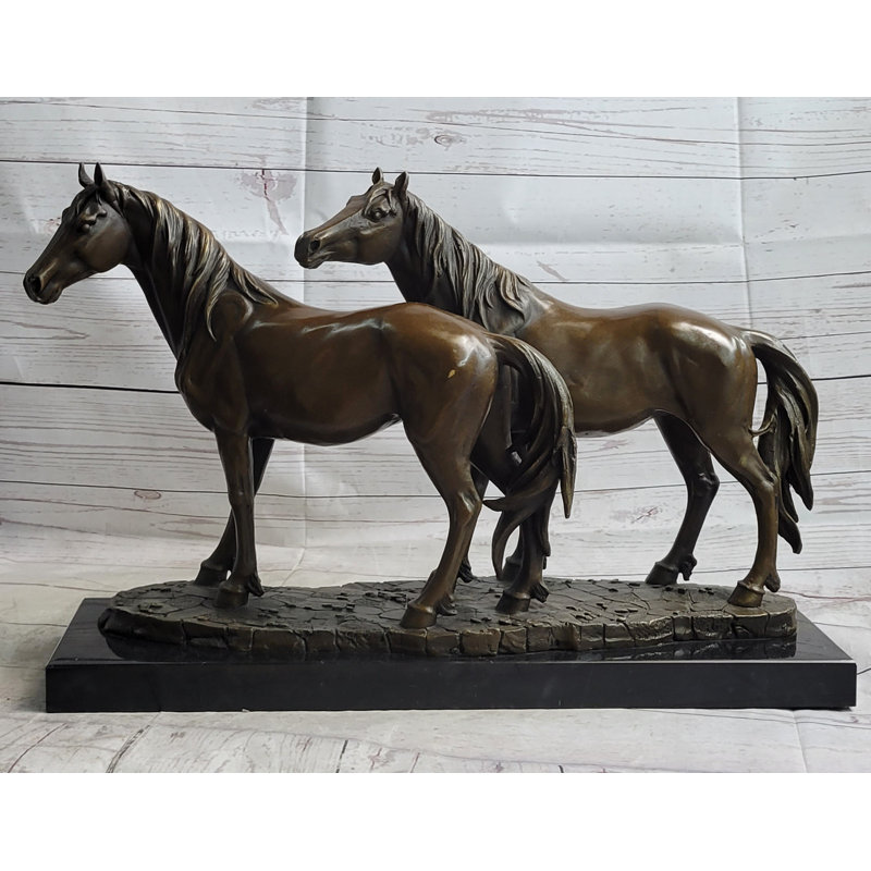 Figurines et sculptures Tayvianna