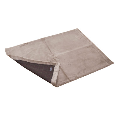 Deshondra Plaid Pet Blanket