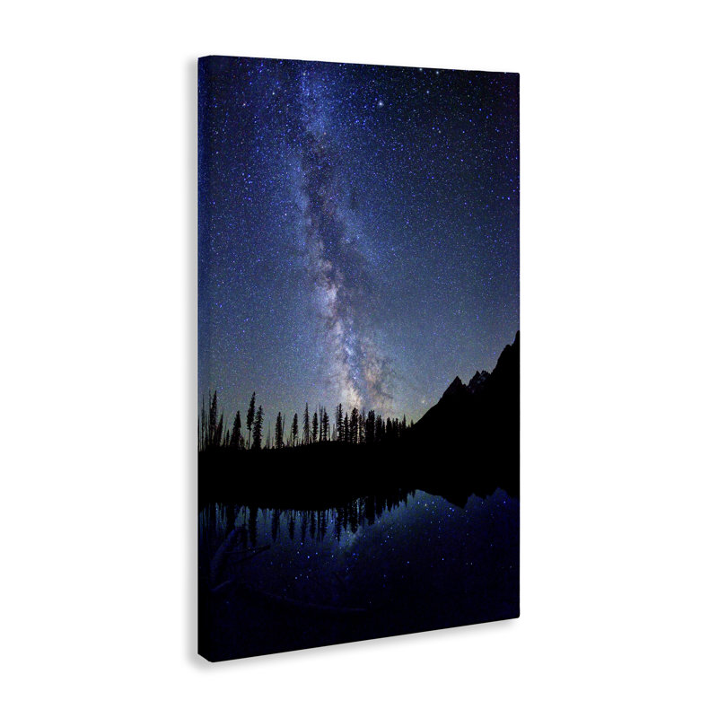 Nebula Reflection in Lake Canvas, design par Royce Bair, H 24 po x l 16 po