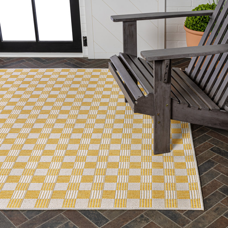 Aimee Traditional Cottage Checkerboard Yellow/Cream Indoor/Outdoor Rug, Rectangle 7'10" x 10'