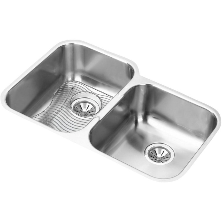 31.25" L x 20.5" W Double Basin Undermount Kitchen Sink with Grid and Drain Assembly