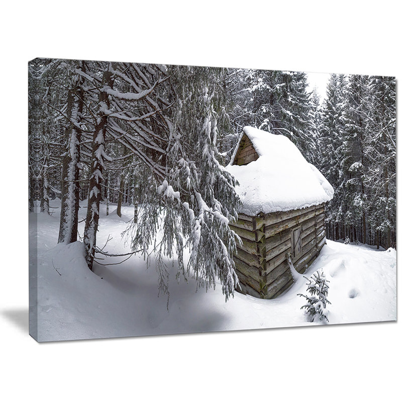 «House in Magic Winter Forest», reproduction de photo sur toile tendue, H 30 po x l 40 po x P 1 po
