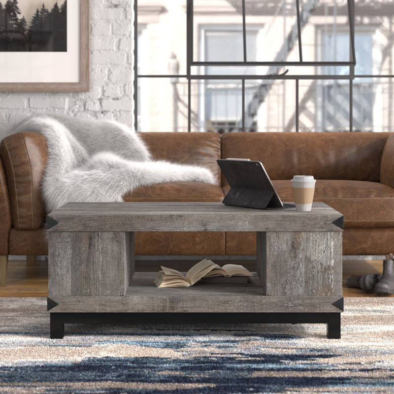 Table basse à 4 pieds avec rangement Chrissy