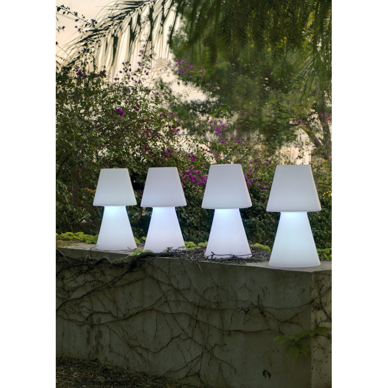 Fullerton Resin Table Lamp