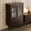 Vitrines en bois massif et verre foncé