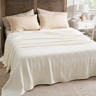 Bedsure 100% Cotton Blanket Soft Cozy Textured Herringbone Woven Blanket for Summer Spring