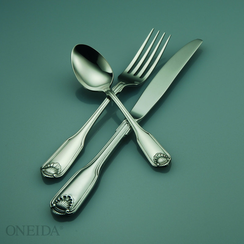 Classic Shell Teaspoons by Oneida (18/10)